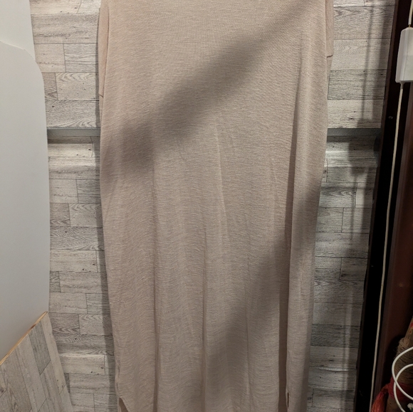 Divided Cream Knit Sweater Size Medium - Picture 6 of 6